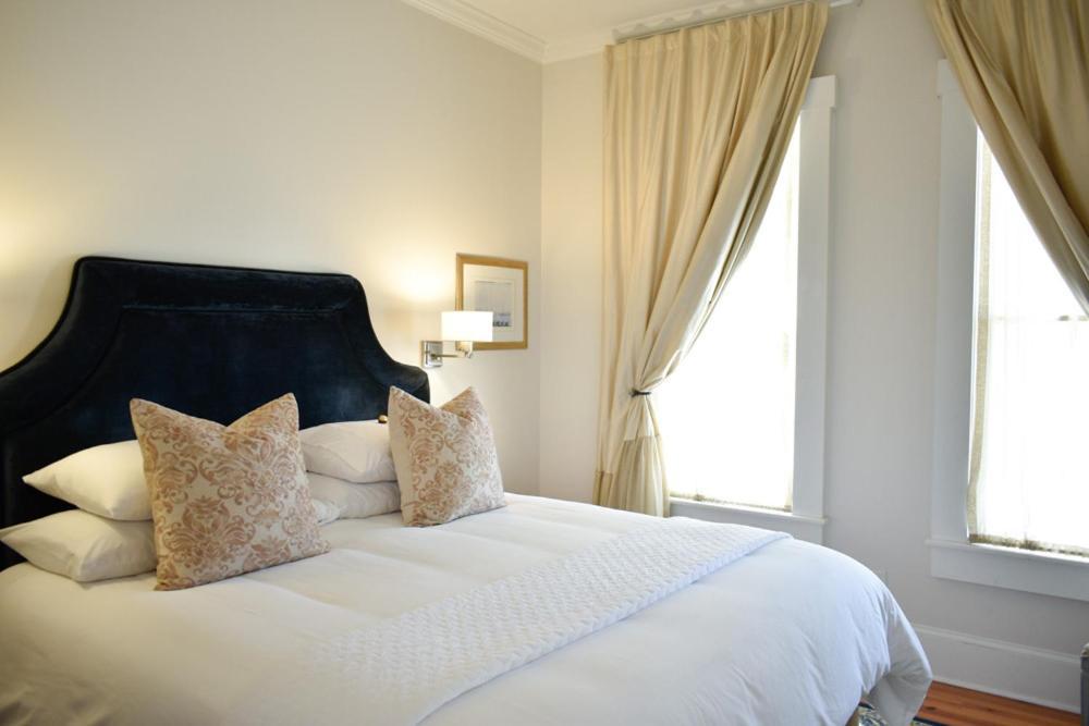 Sparrow Grove Manor Monroe Phòng bức ảnh