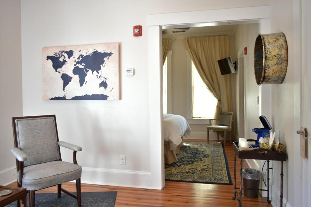 Sparrow Grove Manor Monroe Phòng bức ảnh