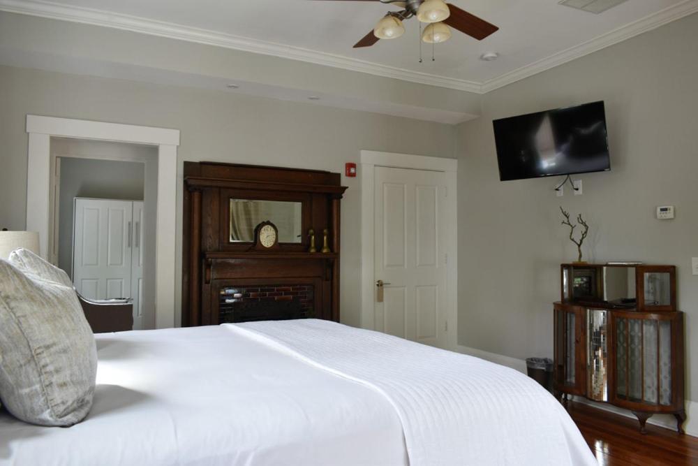 Sparrow Grove Manor Monroe Phòng bức ảnh