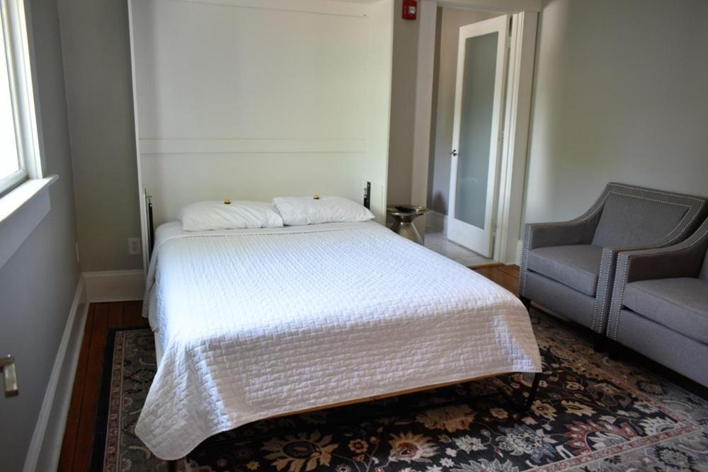 Sparrow Grove Manor Monroe Phòng bức ảnh