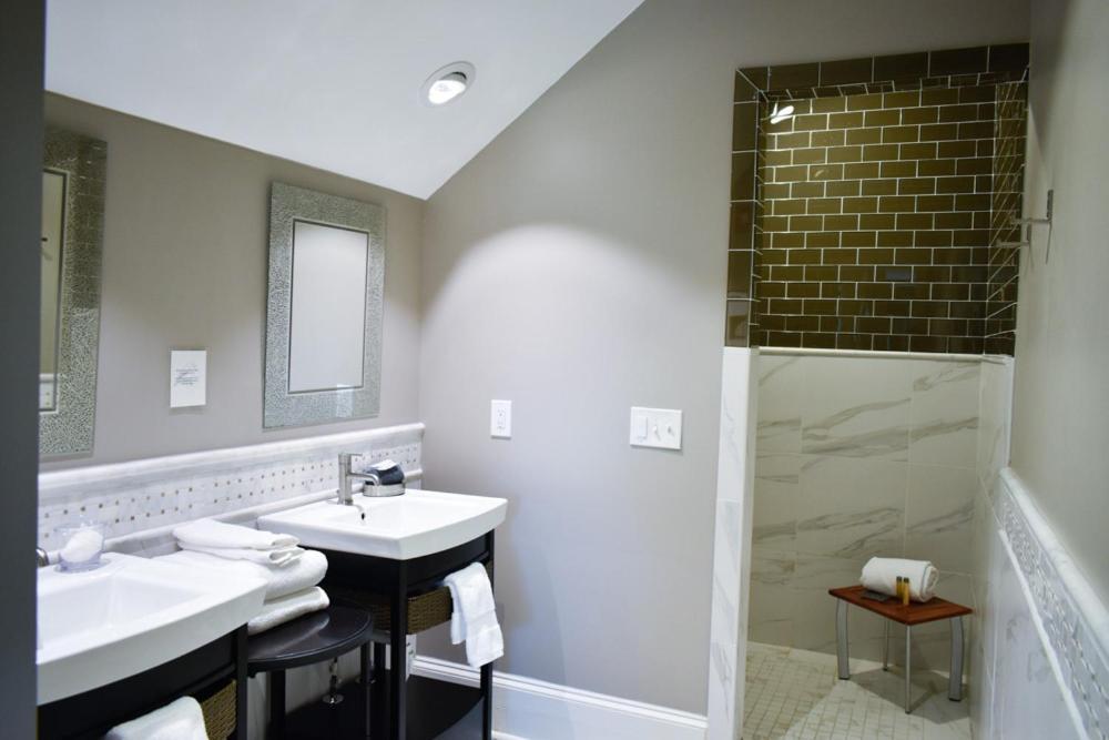 Sparrow Grove Manor Monroe Phòng bức ảnh