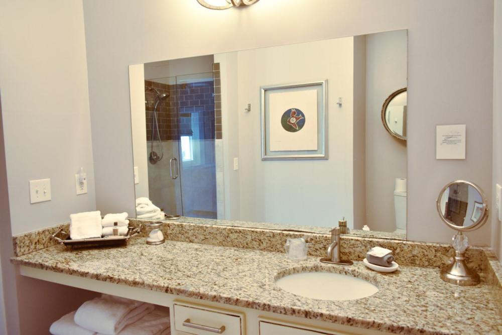 Sparrow Grove Manor Monroe Phòng bức ảnh
