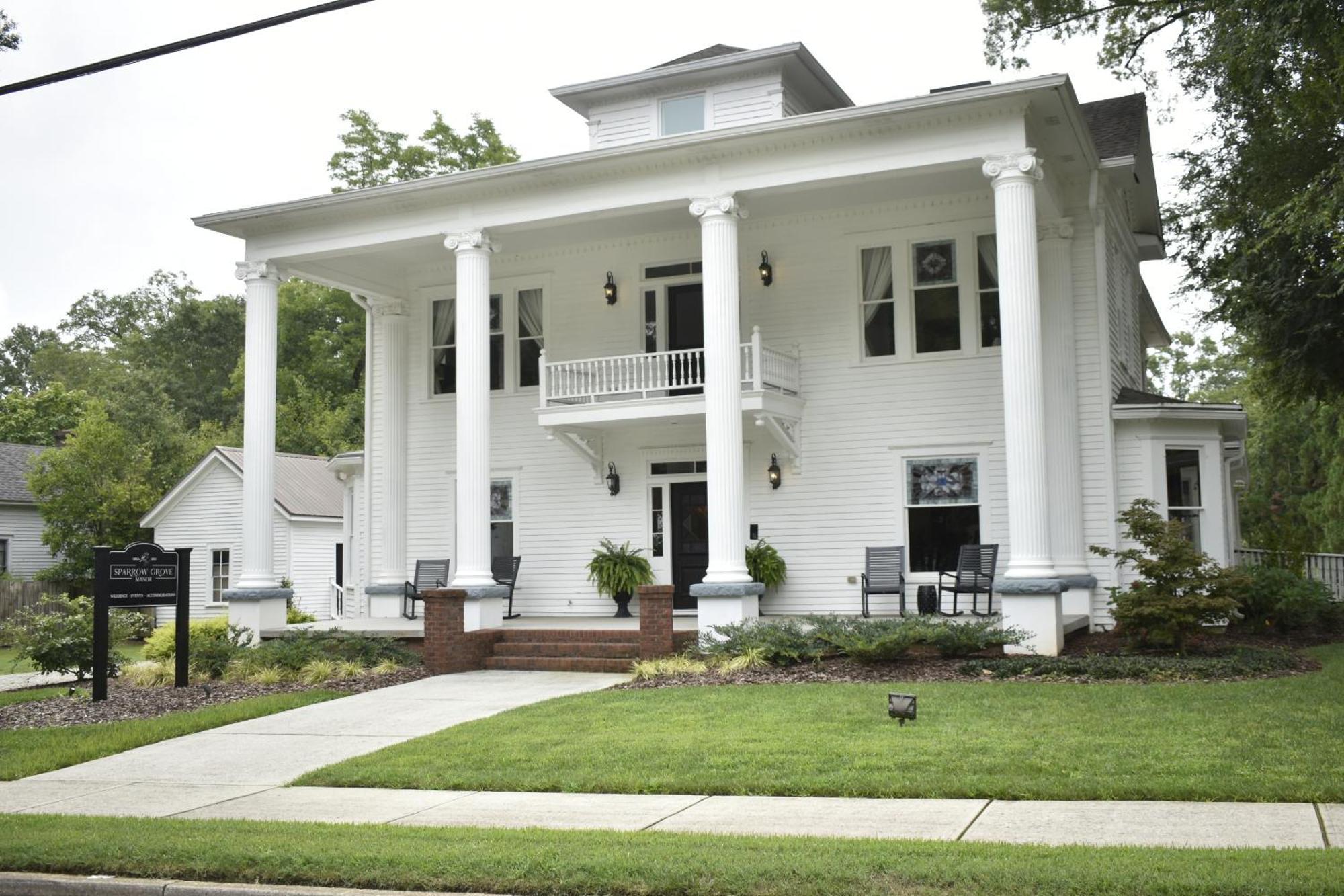 Sparrow Grove Manor Monroe Ngoại thất bức ảnh