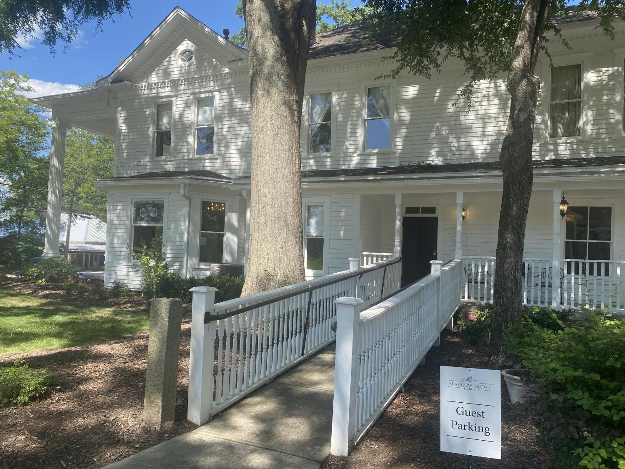 Sparrow Grove Manor Monroe Ngoại thất bức ảnh