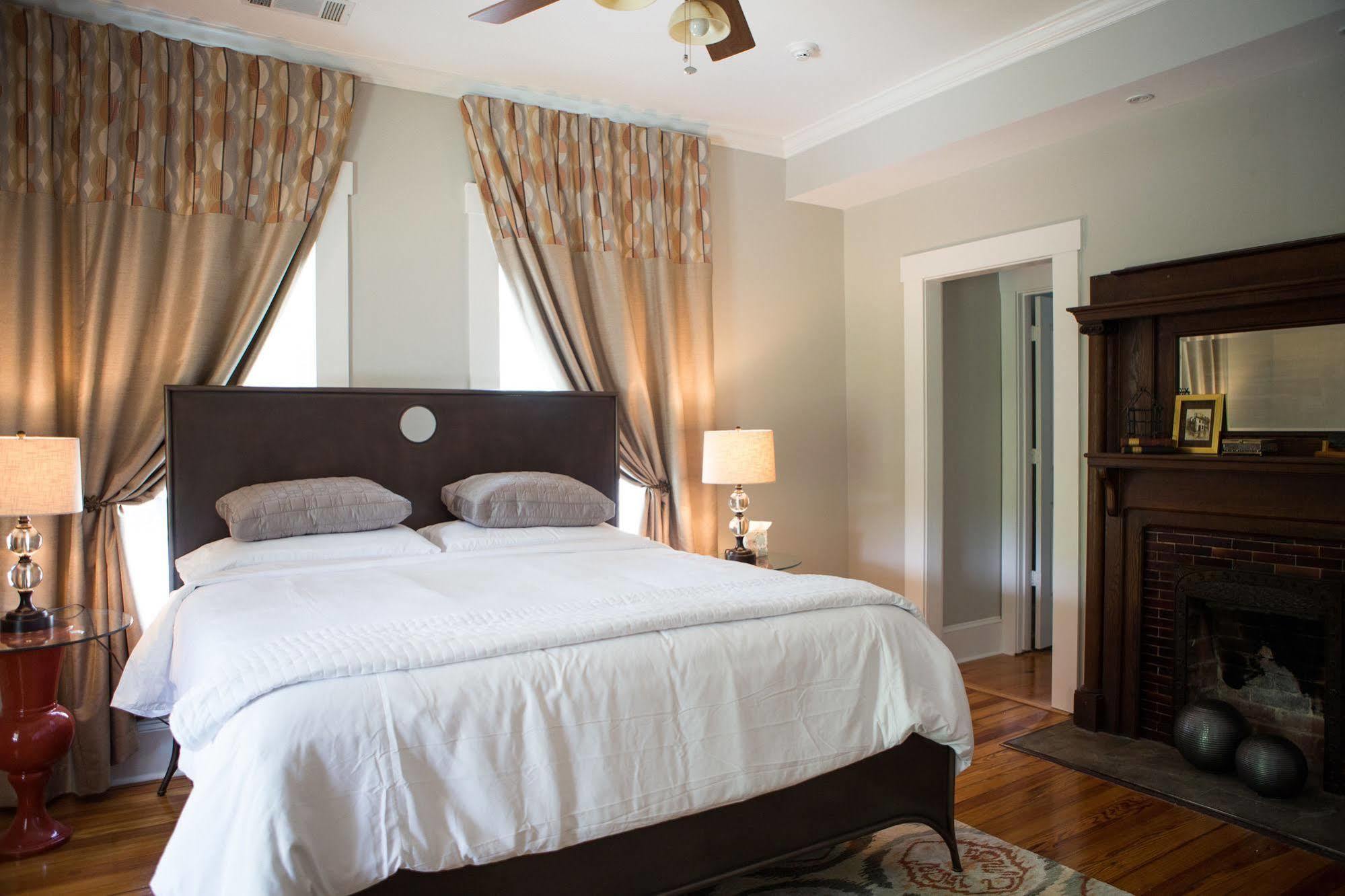 Sparrow Grove Manor Monroe Ngoại thất bức ảnh